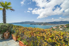 Aurelia Panoramic Seaside Apartment Zoagli